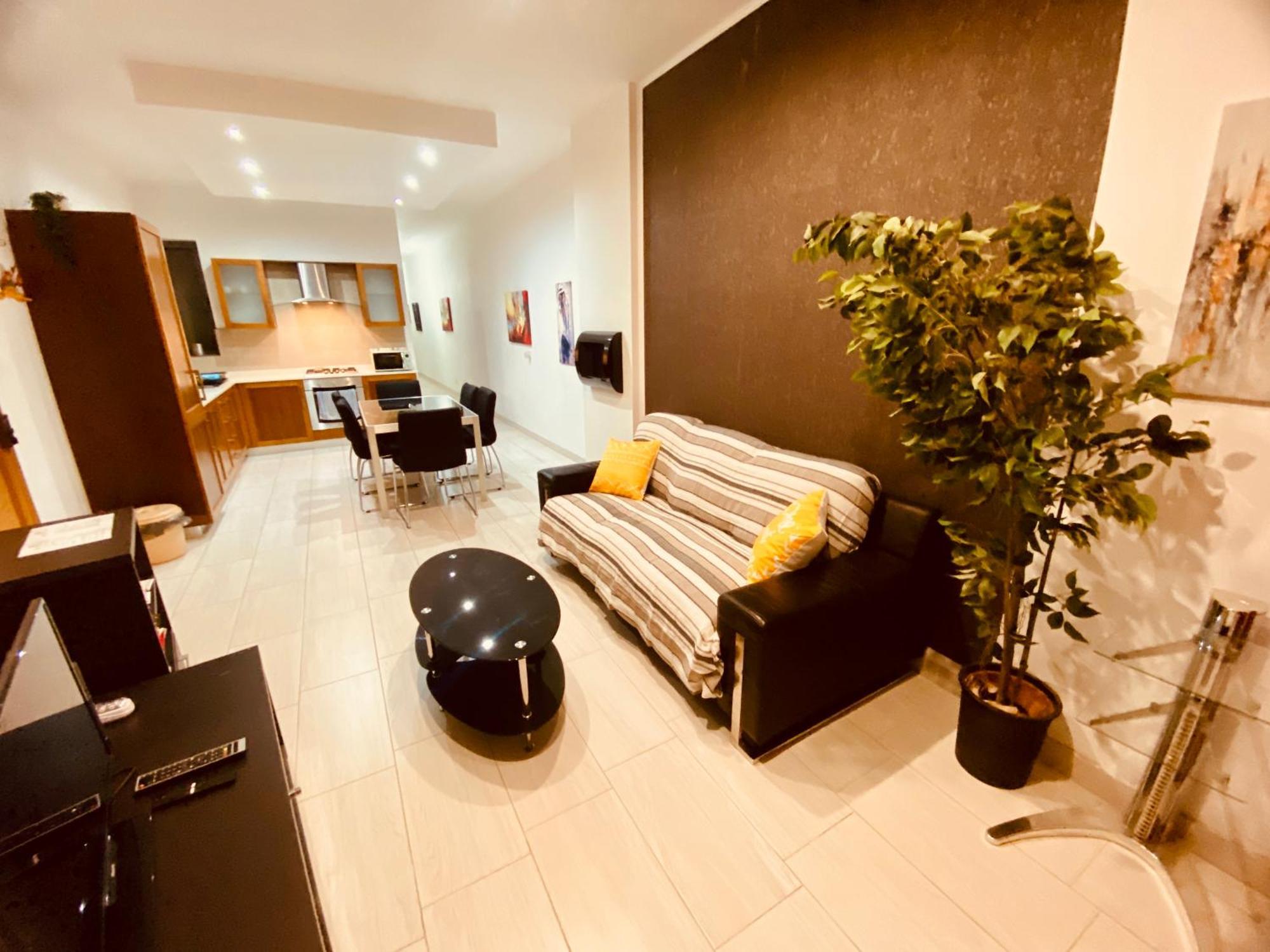 Bugibba Central Modern Apartment St. Paul's Bay Exterior photo